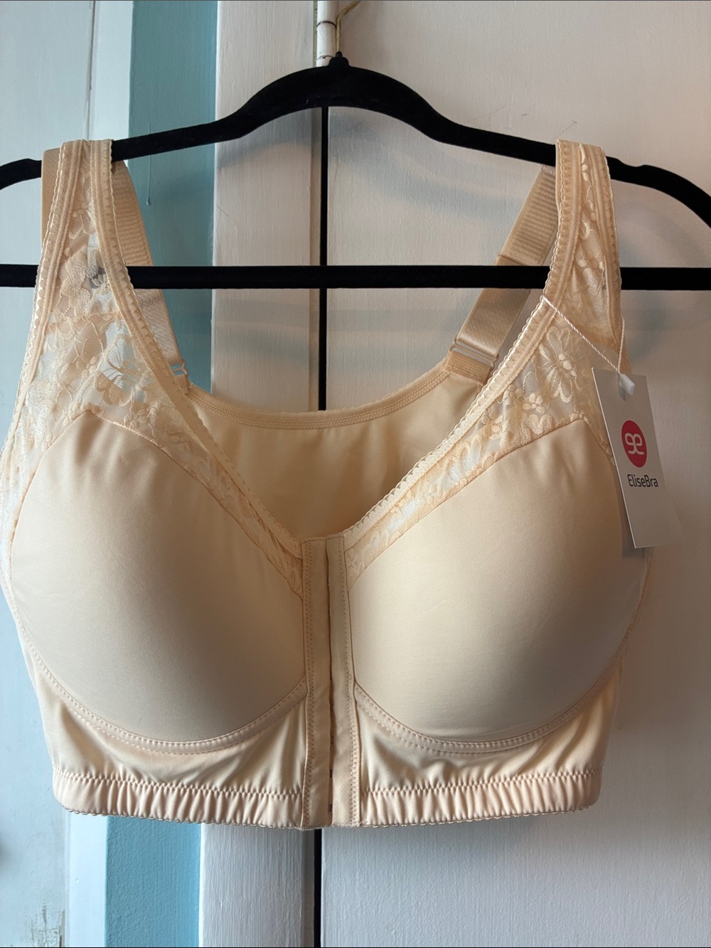 Women’s Front-Closure Comfort Bra in Cream